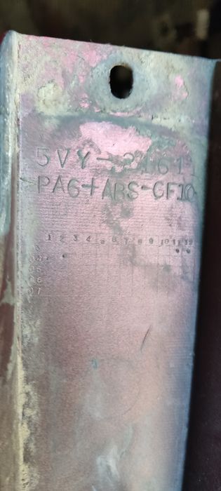 Yamaha R1 rn 19 wypełnienie ogona