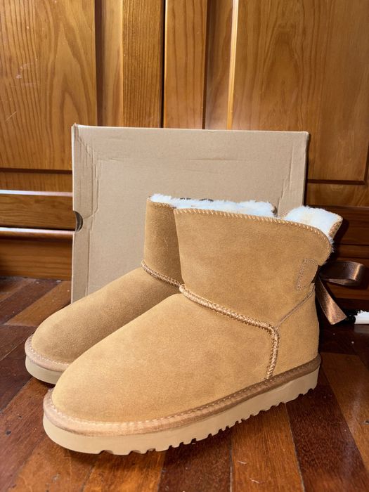 Botas Ugg com laços 39