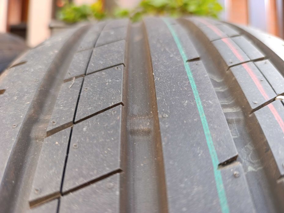 komplet letnich opon TOYO Proxes Sport 235/50/R20