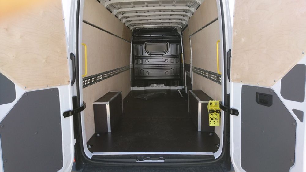 VW Crafter L4H2 obicie części ładunkowej
