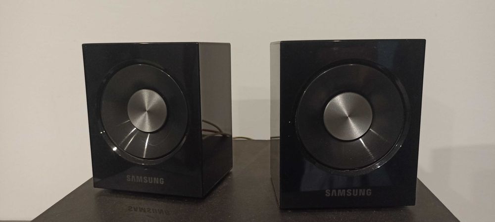 Colunas Samsung e subwoofer passivo