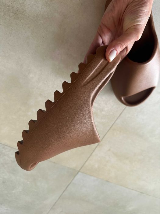 YEEZY SLIDE FLAX  Adidas foam 6US BRĄZ + box