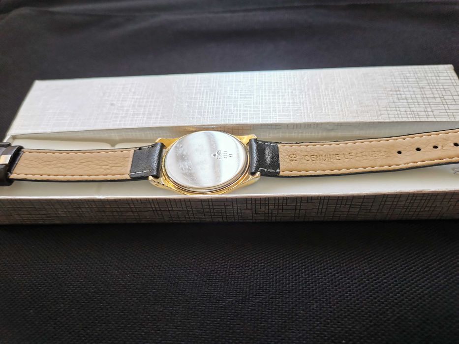 Relógio Eletta  Plaqueado  a ouro