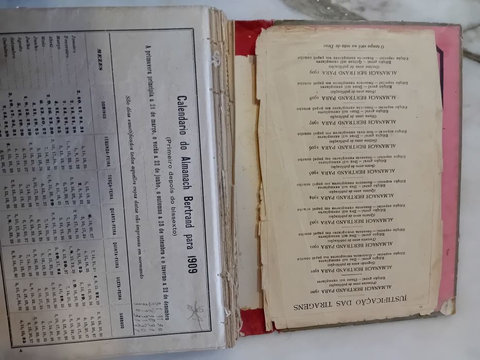 Livro Antigo Almanach Bertrand