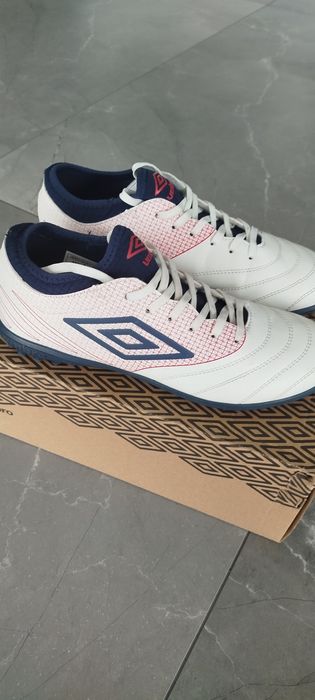 Halówki męskie młodzieżowe Umbro 41 białe