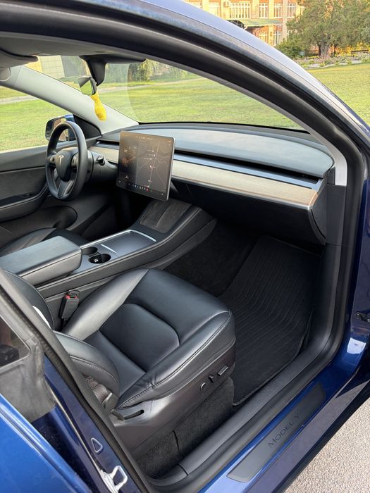 Tesla model Y 2021 рік 82 кВт