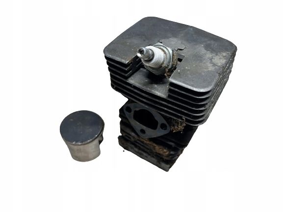 Uniropa P 390 Cylinder Tłok Oryginał Komplet