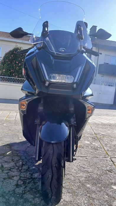 Mota Kymco SkyTown 125cc - COMO NOVA