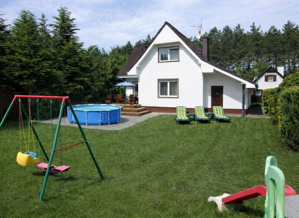 Dom z basenem nr 8 letniskowy na wakacje Domek nad jeziorem  Santoczno