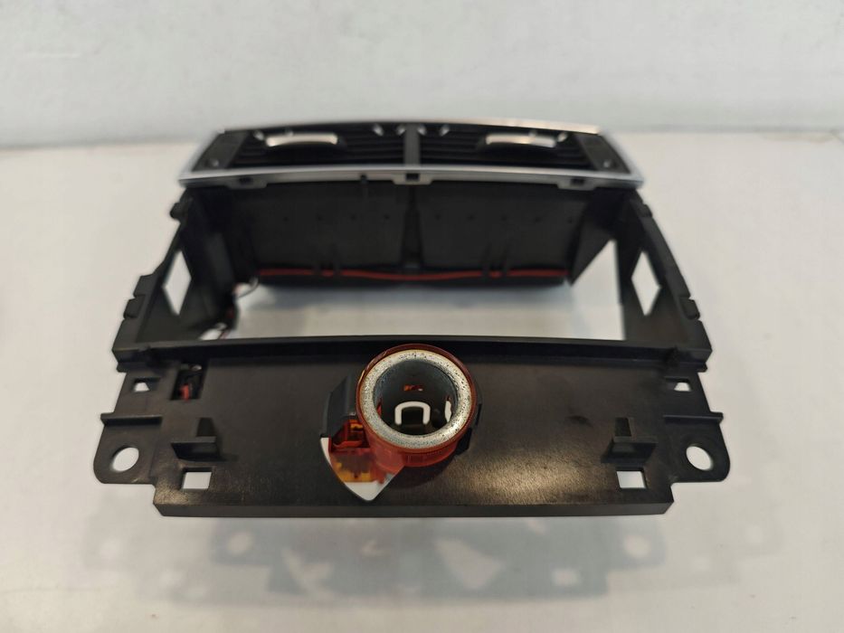 audi a8 d3 kratka nawiewu tył 4e0819203b