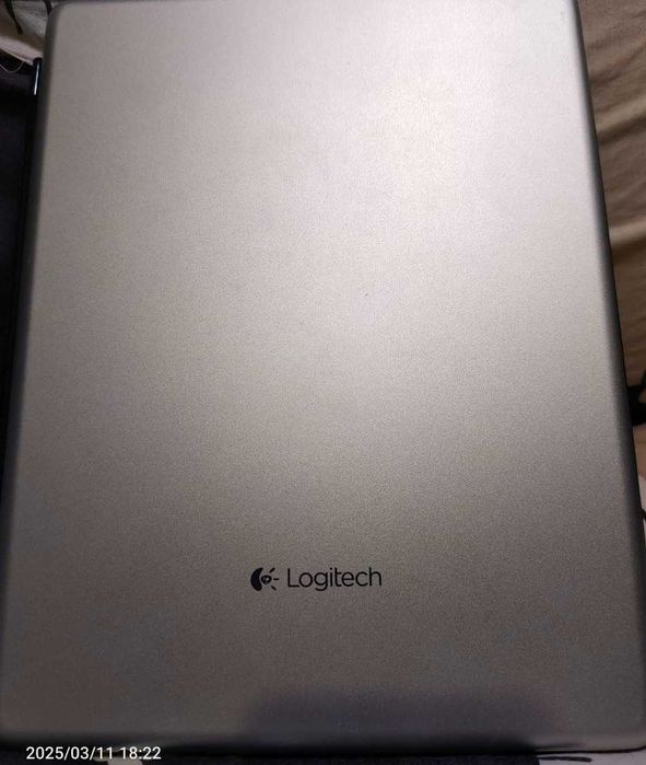 Клавиатура для iPad Logitech Ultrathin Keyboard Cover 
 bluetooth