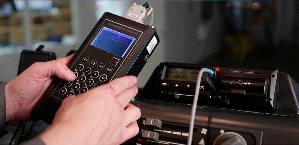 Калібрування цифрового тахографа. Ремонт та встановлення тахографа!