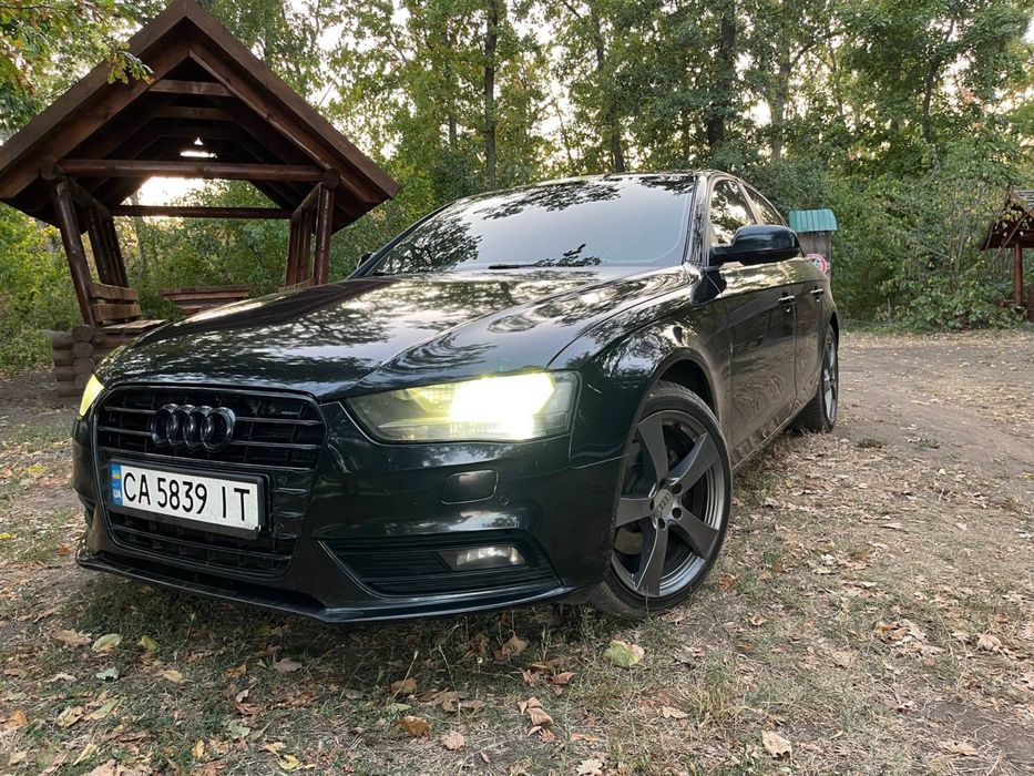Продам авто Ауді а4 б8 2012 року