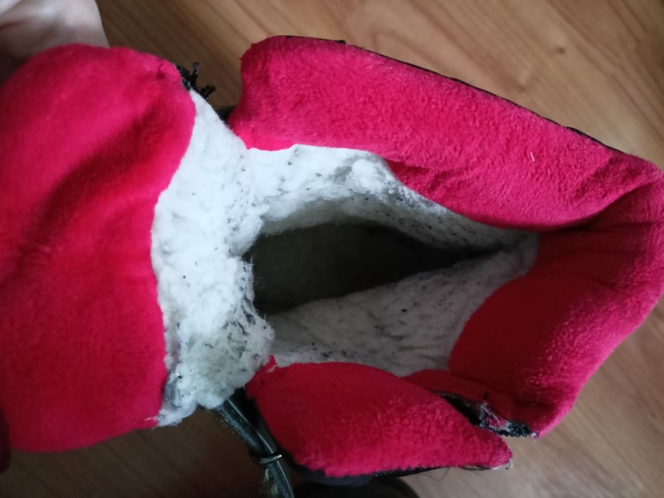 Чоботи ботинки сапоги.