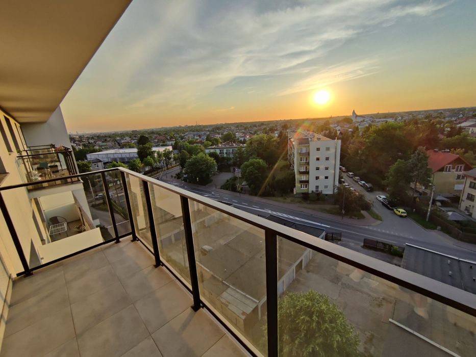 Ząbki ul Batorego 4. Garaż, duży balkon, piękny widok. Blisko PKP