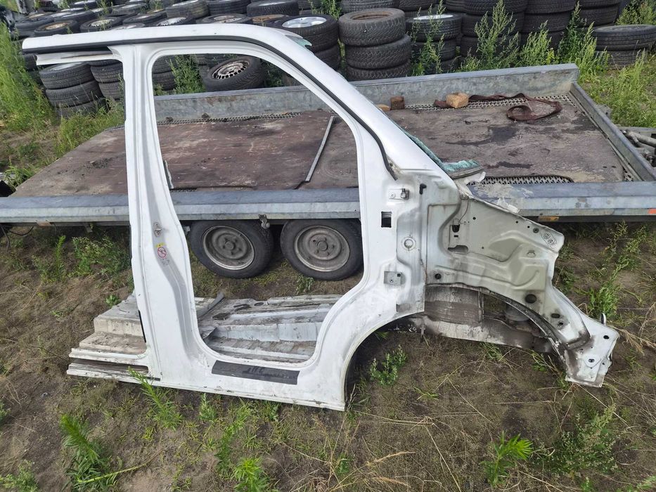 Ćwiartka prawy przód bok fartuch poszycie prawa strona pasażera VW T6