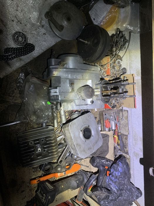 Цеп зчепленя новий,колеса ,мотор мінськ,приборка ,фари