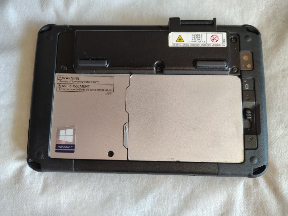 Pancerny Tablet Panasonic Toughpad FZ-M1 m5 6 gener 4GB 128SSD Windows 11