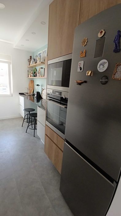 Quarto com WC privada, água, luz e internet incluídos