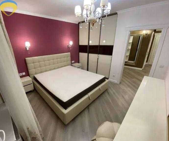 Продам 3 кімнатну квартиру на Таїрова