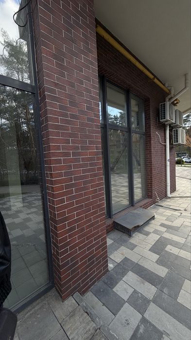 Оренда 103 кв м На Прорізній фасад