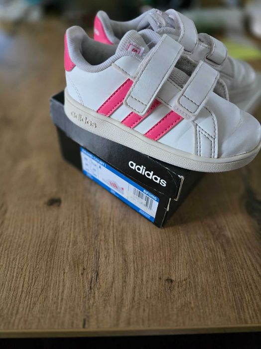 Buty adidas dla dziewczynki