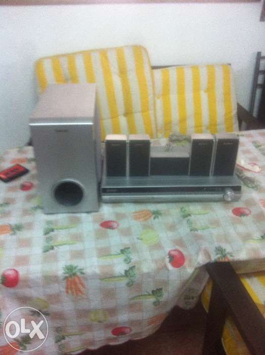 Conjunto cinema em casa sony como novo leitorDVD+Sbuffer+5colunas