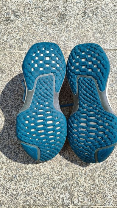 Nike ZoomX Invincible Run Flyknit 3 – Tam. 45 – Em muito bom estado.