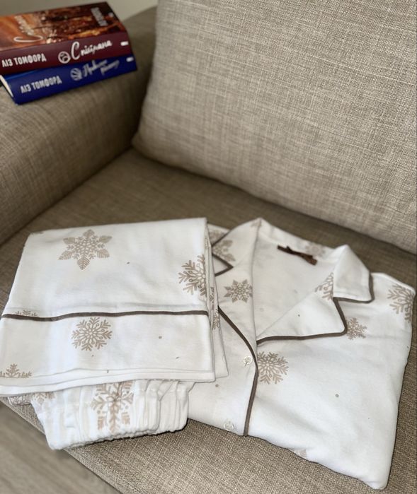 НОВА! Тепла піжама з сніжинками