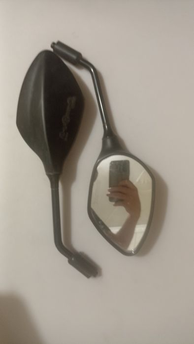 Продаю дзеркала на мото