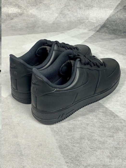 Nike Air Force 1 Low '07 Czarny R.41