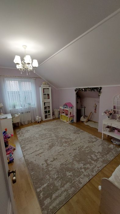 Продаж 2х поверховий будинок  по вул.козача