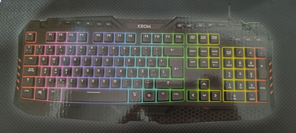 Teclado mecânico gaming Teclado Gaming KROM Kyra RGB