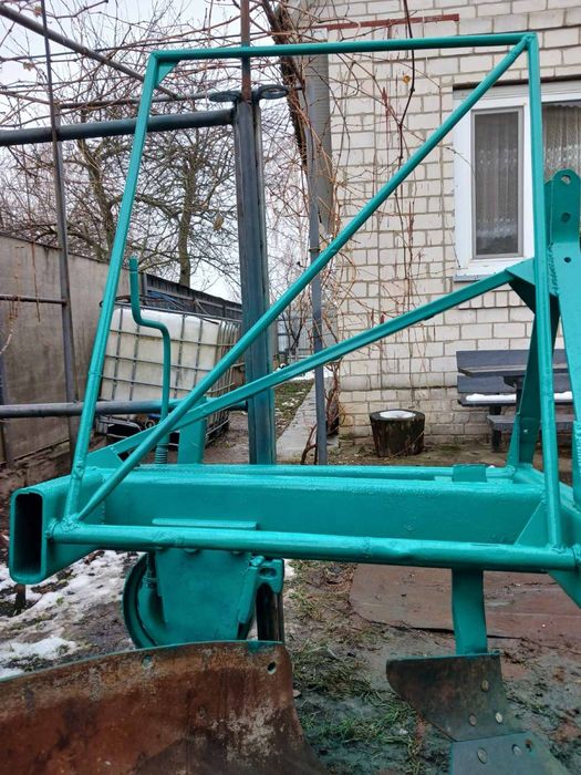 Однокорпусний плуг