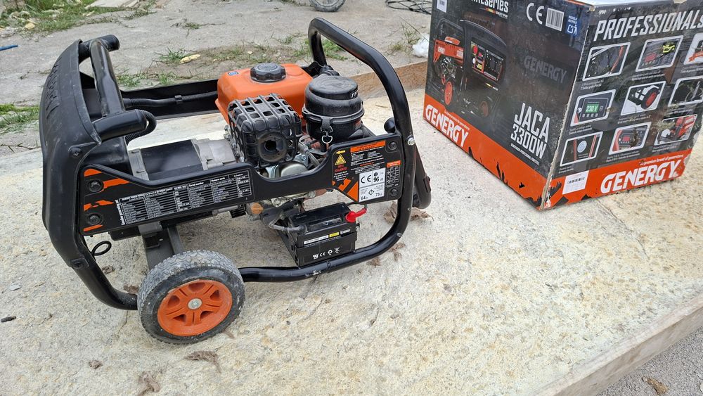 Gerador em estado novo 3300W Genergy