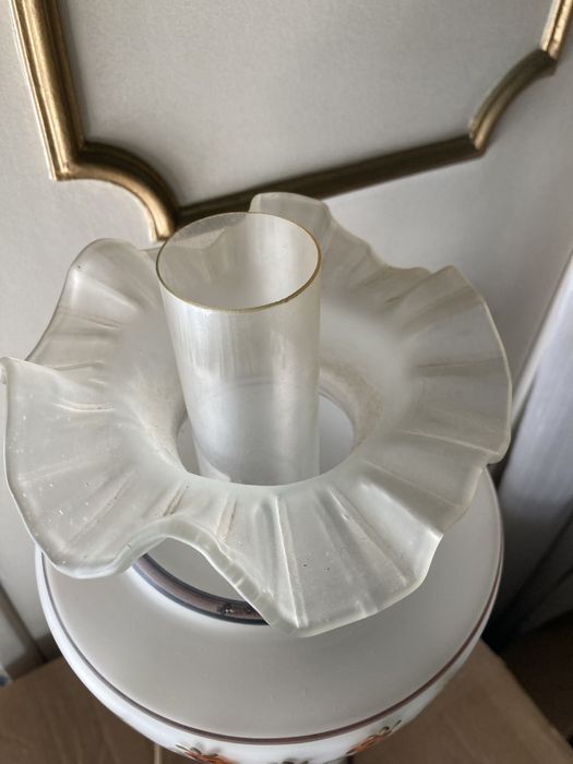 Candeeiro de mesa pintado à mão