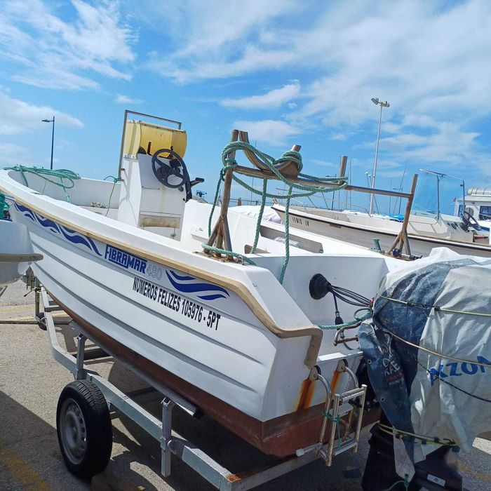 Barco Fibramar 4.8m com atrelado e palometa