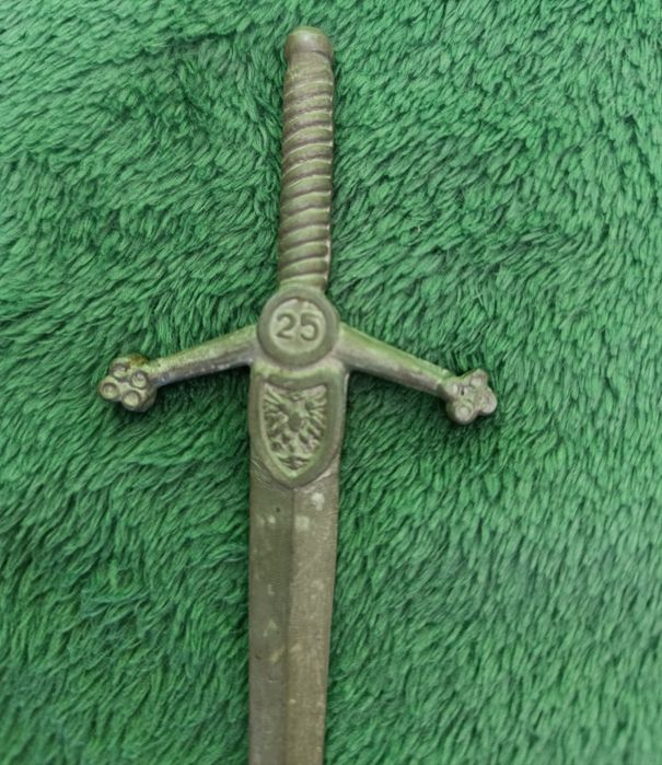 Nożyk z listów 25 lat PRL