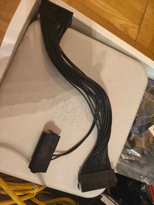 Mining 12 GPU Risers, GPU Splitters plus PSU connector