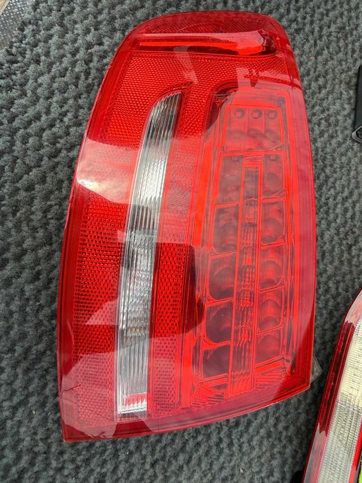 Задня фара ліва Audi A4 B8 дорест 07-12 стоп в крило лівий Ауді А4 Б8 універсал