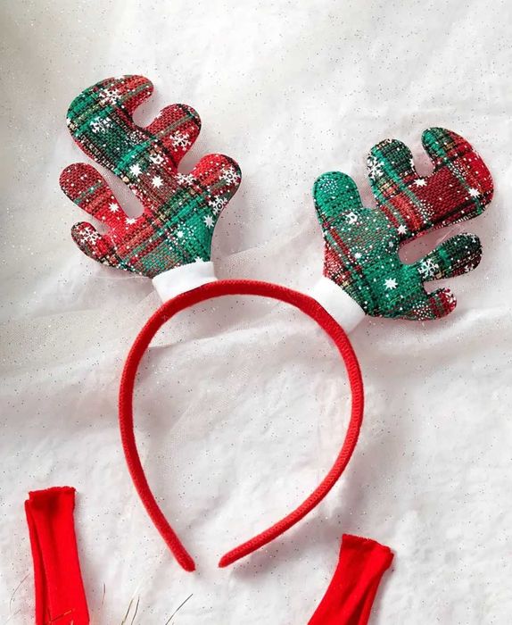 Новогодний эротический костюм Снегурочки с юбочкой и рожками