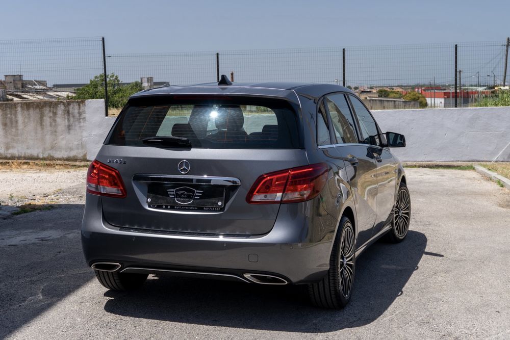 Mercedes-Benz B 180 — fotografia 5