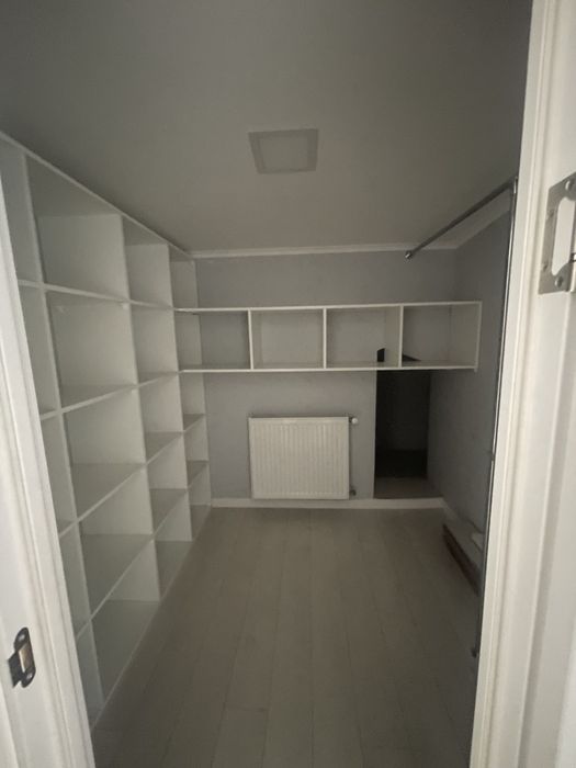 Дворівнева 3 кім квартира,Продається.