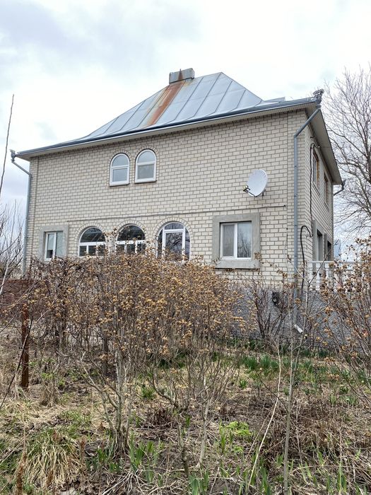 Два повноцінних житла під одним дахом.