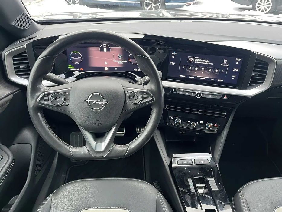 Opel Mokka-E      2021