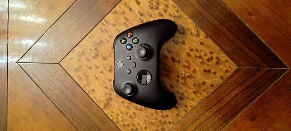 XBOX Series X com Cyberpunk 2077