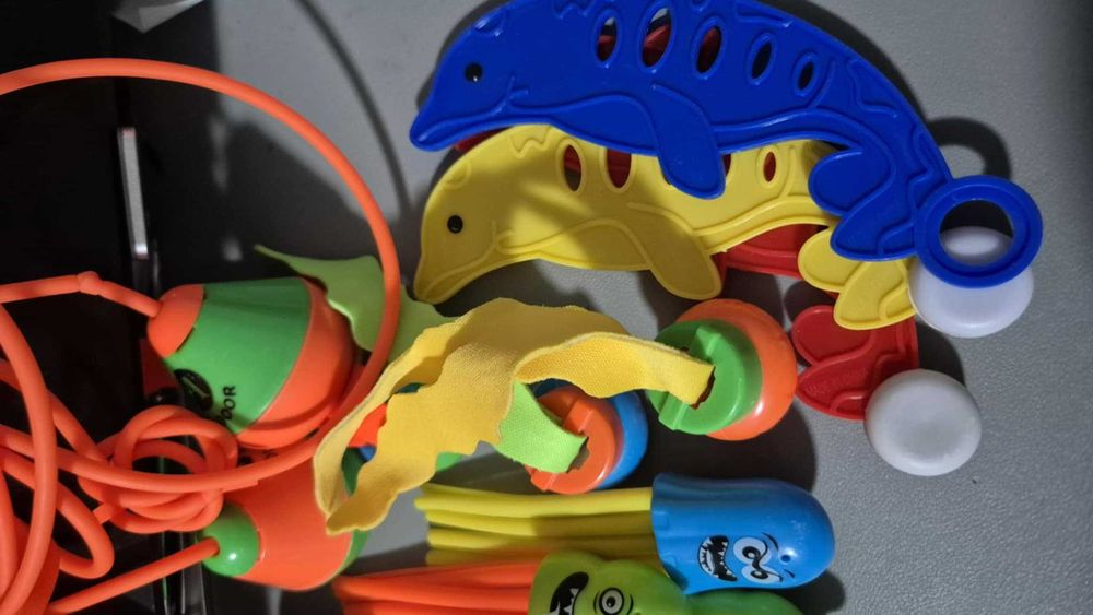 Zestaw zabawek dla dzieci do basenu