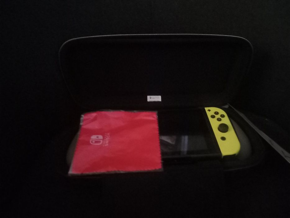 Nintendo switsch wraz z akcesoriami