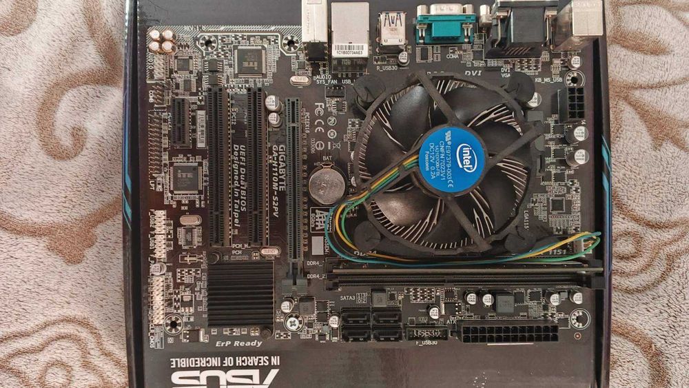 Комплект Gigabyte H110M, i5 7400, 8GB ОЗУ + BOX Кулер