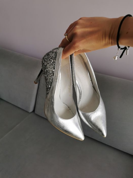 Buty szpilki srebrne